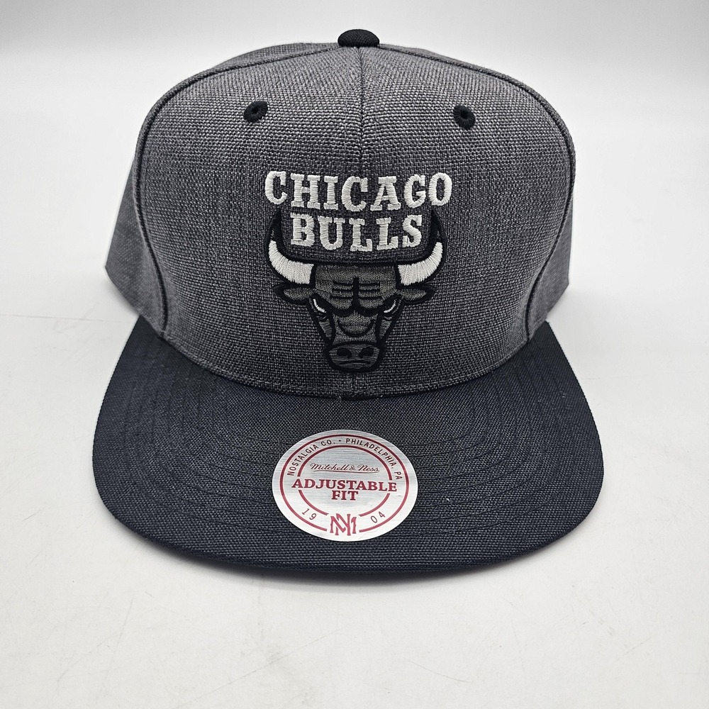 Chicago Bulls Hat Cap Snap Back Mens One Size Gray‎ NBA Mitchell & Ness